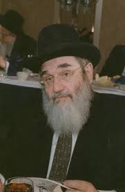 Picture of Rabbi Reuven Feinstein.