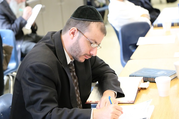 Picture of Rabbi Avi Haber.