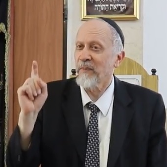 Picture of Rabbi Moshe Goldberger.